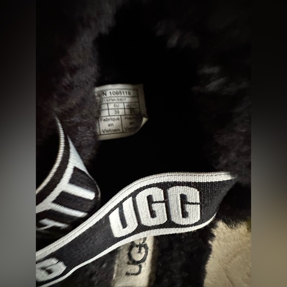 UGG Fluff Yeah Genuine Shearling Platform Slingback Sandal Slide Black Women 8 - Picture 10 of 11